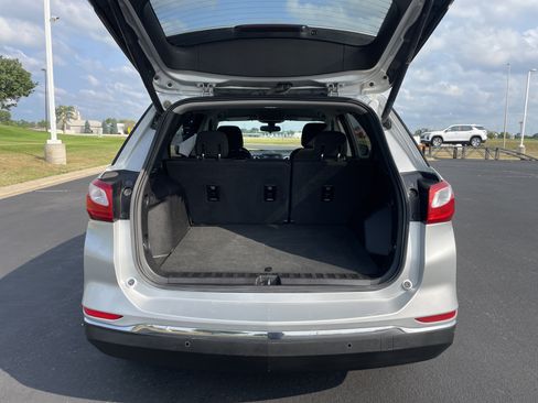 Used 2018 Chevrolet Equinox LT FWD image 22