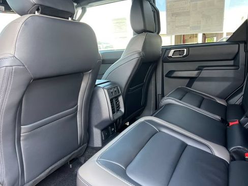 New 2026 Ford Bronco Outer Banks w/ Sasquatch Package AWD/4WD image 30