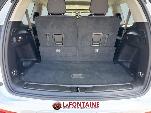 Used 2024 Jeep Grand Cherokee L Laredo AWD/4WD image 29