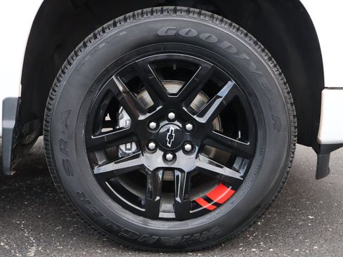 Used 2023 Chevrolet Silverado 1500 RST w/ Redline Edition AWD/4WD image 25