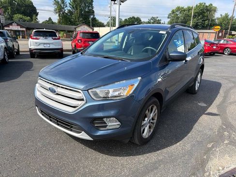 Used 2018 Ford Escape SE AWD/4WD image 3