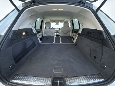 Used 2020 Mercedes-Benz GLE 350 4MATIC w/ Premium Package image 36