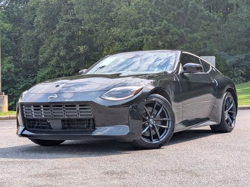Used 2024 Nissan Z Performance w/ Floor Mat Package RWD image 4