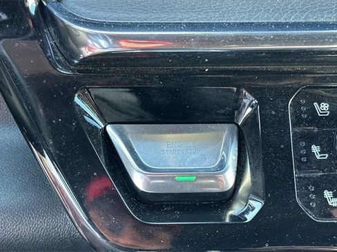 Used 2025 GMC Sierra 3500 Denali image 65