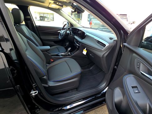 Used 2026 Buick Encore GX Sport Touring w/ Comfort Package image 14