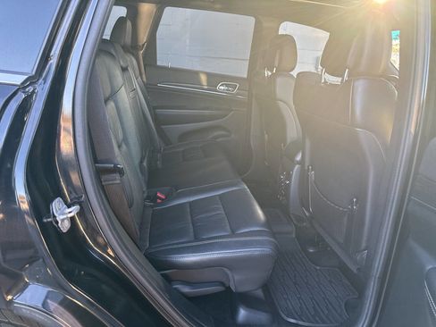 Used 2014 Jeep Grand Cherokee Limited image 21