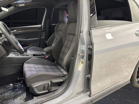 Used 2022 Volkswagen GTI SE image 4