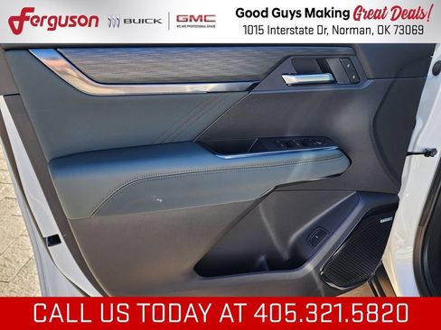 New 2026 GMC Acadia AT4 w/ Super Cruise Package AWD/4WD image 13