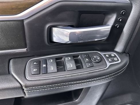 Used 2024 RAM 2500 Laramie AWD/4WD image 24
