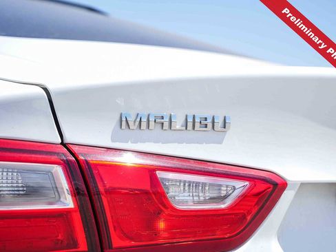 Used 2016 Chevrolet Malibu LT FWD image 10