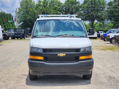 New 2025 Chevrolet Express 2500 w/ Driver Convenience Package image 5