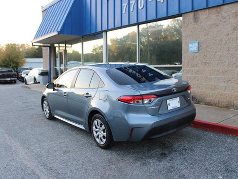 Used 2024 Toyota Corolla LE image 6