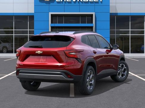 New 2026 Chevrolet Trax LT w/ Sunroof Package FWD image 4