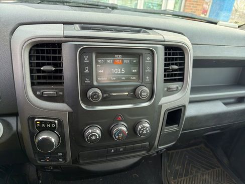 Used 2017 RAM 1500 Express image 11