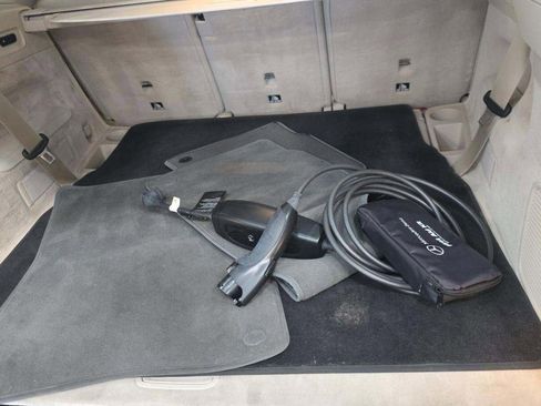 Used 2023 Mercedes-Benz EQS 580 4MATIC SUV w/ Pinnacle Trim Package image 31