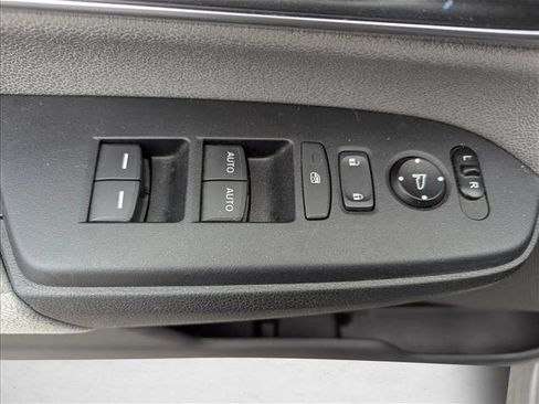 Used 2017 Honda CR-V EX image 10