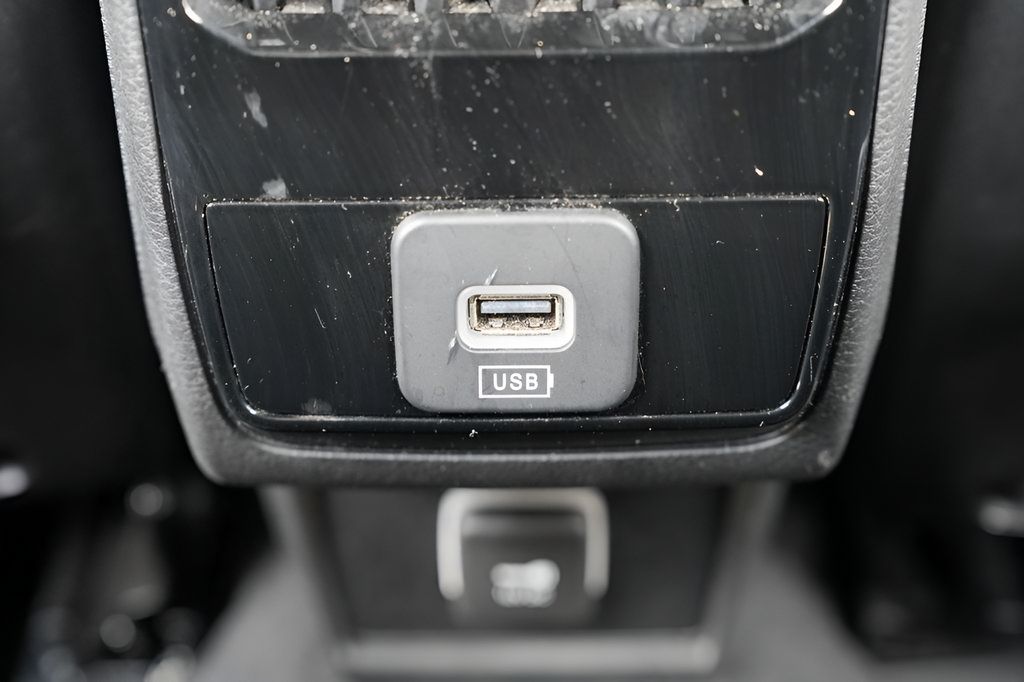 Used 2024 Jeep Compass Limited AWD/4WD image 18