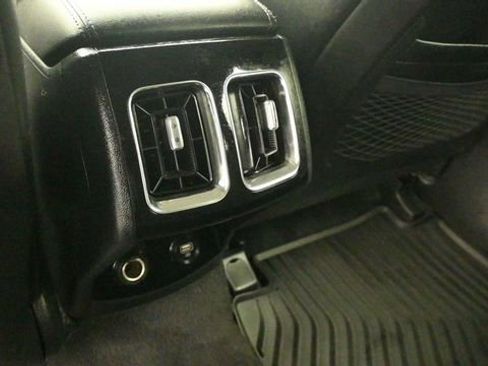 Used 2022 Kia Sorento S w/ Panoramic Sunroof Package FWD image 12