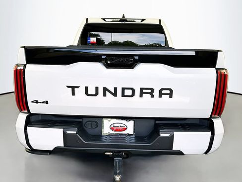 Used 2024 Toyota Tundra Platinum AWD/4WD image 6