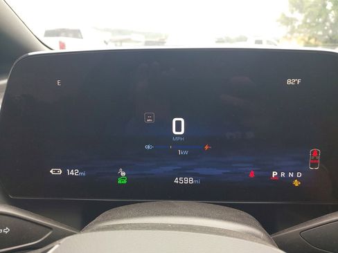 Used 2025 Chevrolet Equinox EV RS image 19