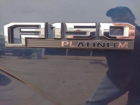 Used 2019 Ford F150 Platinum w/ Equipment Group 701A Luxury image 13