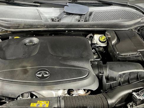 Used 2019 INFINITI QX30 image 31