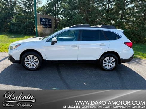 Used 2018 Subaru Outback 2.5i Premium AWD/4WD image 1