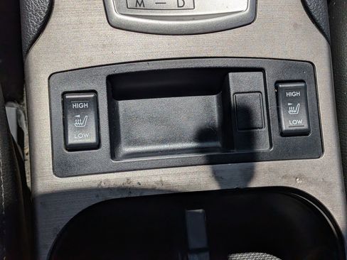 Used 2011 Subaru Outback 2.5i Limited image 23