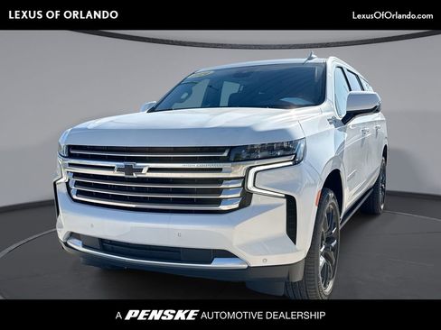 Used 2024 Chevrolet Suburban High Country w/ Advanced Technology Package image 1