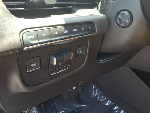 Used 2023 Cadillac Escalade Sport w/ Touring Package AWD/4WD image 25