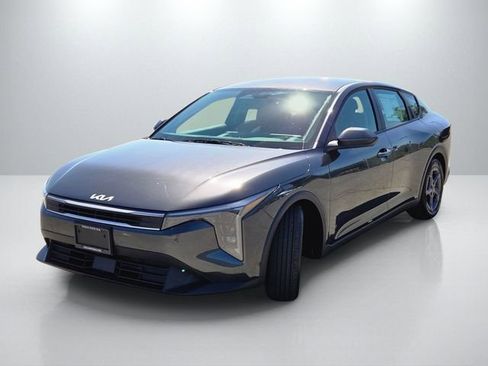 New 2026 Kia K4 FWD image 8