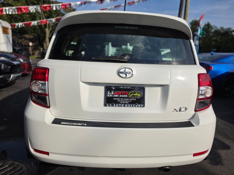 Used 2014 Scion xD FWD image 8