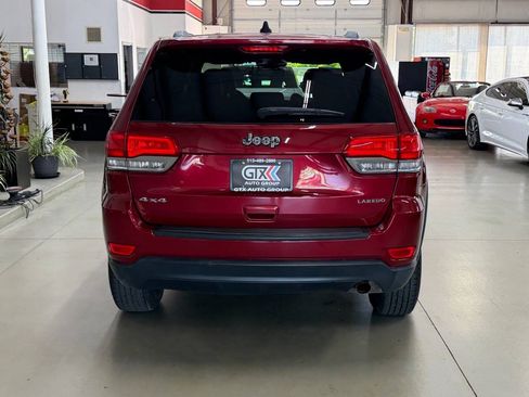 Used 2014 Jeep Grand Cherokee Laredo w/ Quick Order Package 23E AWD/4WD image 3