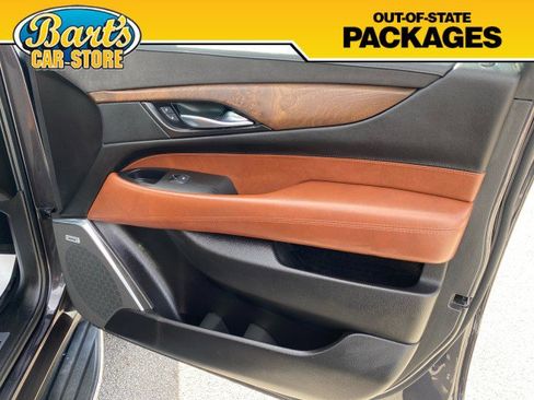 Used 2017 Cadillac Escalade ESV Luxury image 14