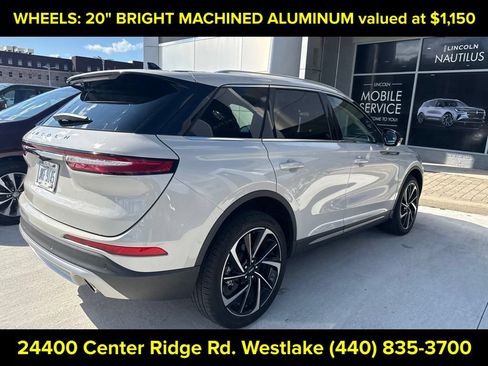 Used 2023 Lincoln Corsair Reserve w/ Equipment Group 201A FWD image 5