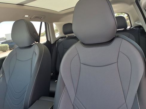 New 2026 Volkswagen Tiguan SE AWD/4WD image 12
