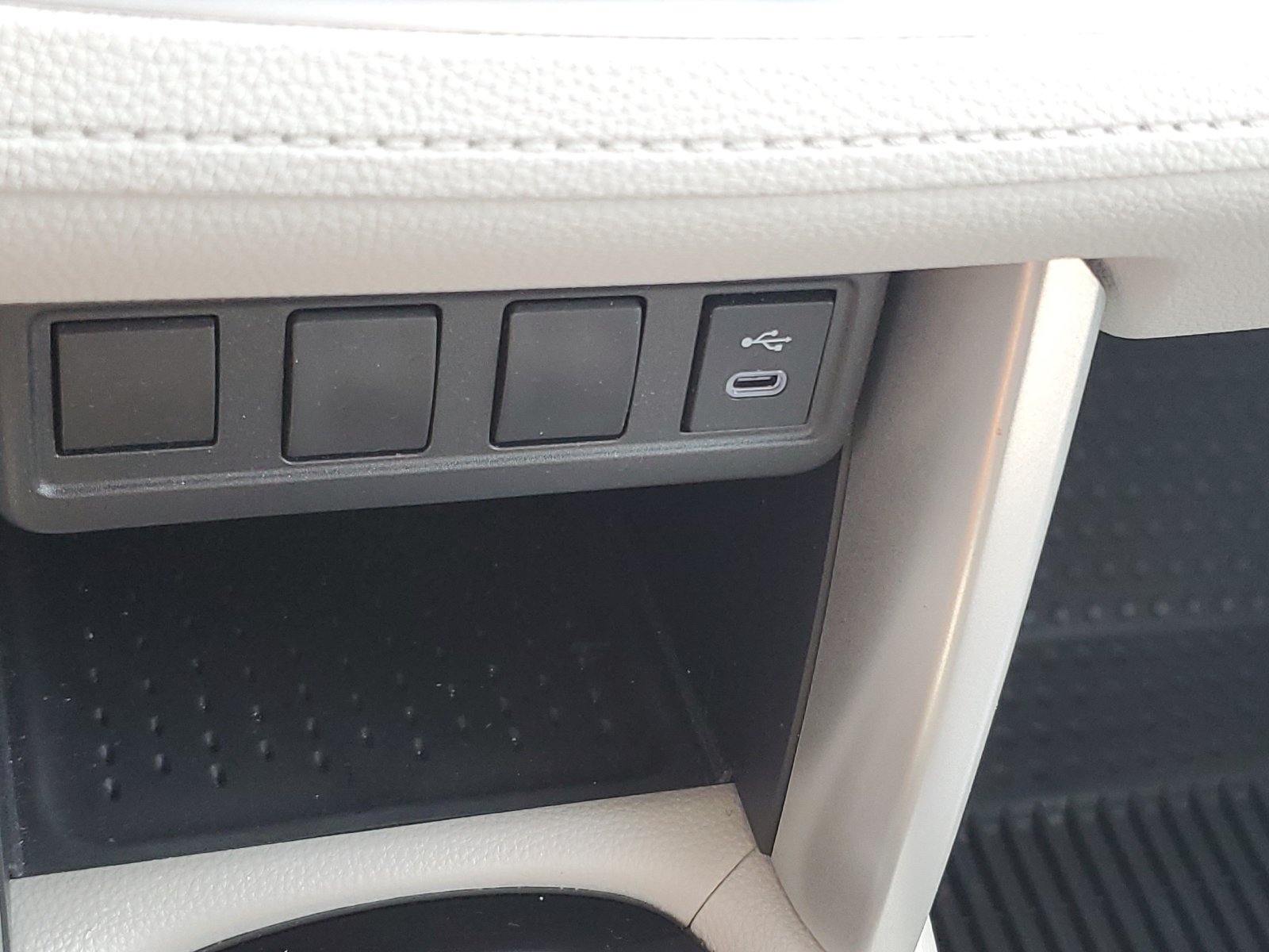 Certified 2024 Toyota Corolla Cross L AWD/4WD image 28