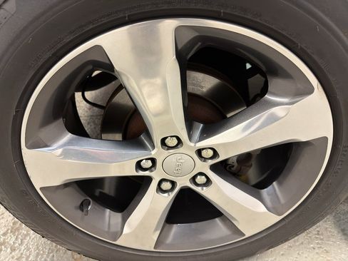 Used 2012 Jeep Grand Cherokee Overland image 35