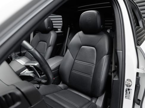 Certified 2023 Porsche Cayenne S Platinum AWD/4WD image 5