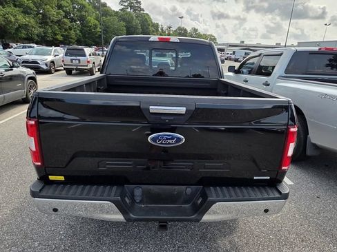 Used 2018 Ford F150 XLT w/ Equipment Group 302A Luxury AWD/4WD image 3