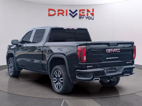 Used 2021 GMC Sierra 1500 AT4 w/ AT4 Value Package AWD/4WD image 3