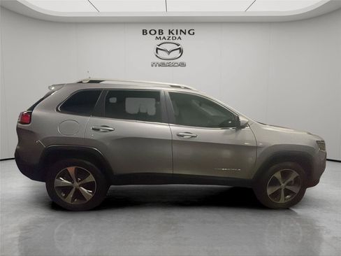 Used 2020 Jeep Cherokee Limited w/ Technology Group AWD/4WD image 6