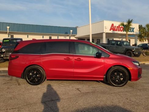 Used 2025 Honda Odyssey Sport-L image 3