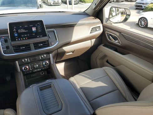 Used 2021 GMC Yukon SLT w/ SLT Luxury Plus Package image 17