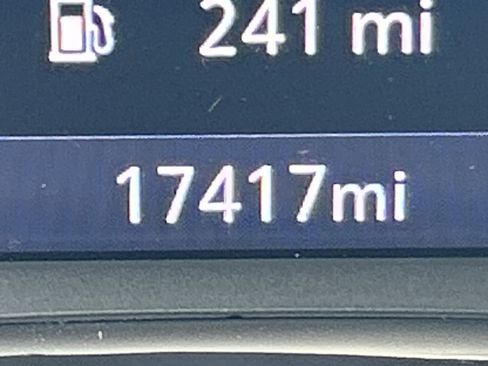 Used 2022 Chevrolet Equinox LT image 23