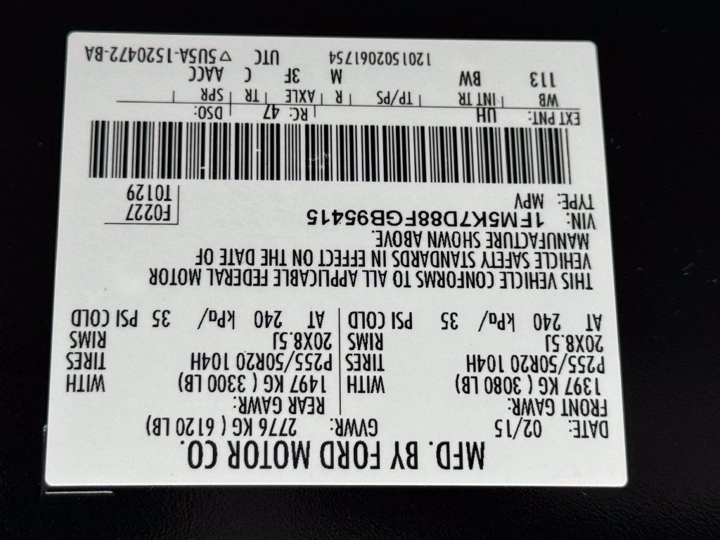 Used 2015 Ford Explorer XLT w/ Equipment Group 202B FWD image 35