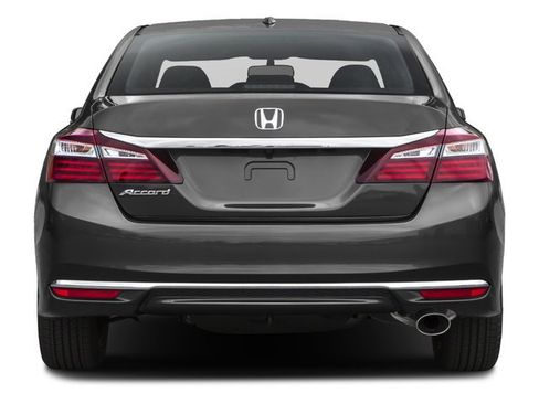 Used 2016 Honda Accord EX image 5