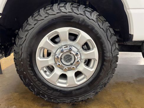 Used 2023 Ford F250 XLT w/ FX4 Off-Road Package image 57