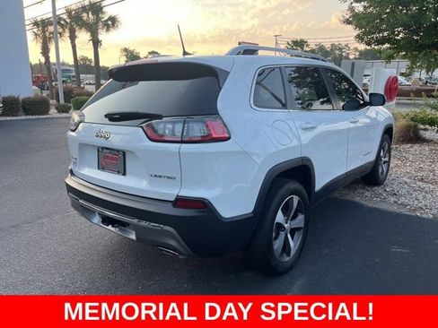 Used 2021 Jeep Cherokee Limited w/ Trailer Tow Group AWD/4WD image 3