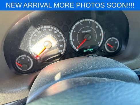 Used 2007 Jeep Liberty Sport AWD/4WD image 17